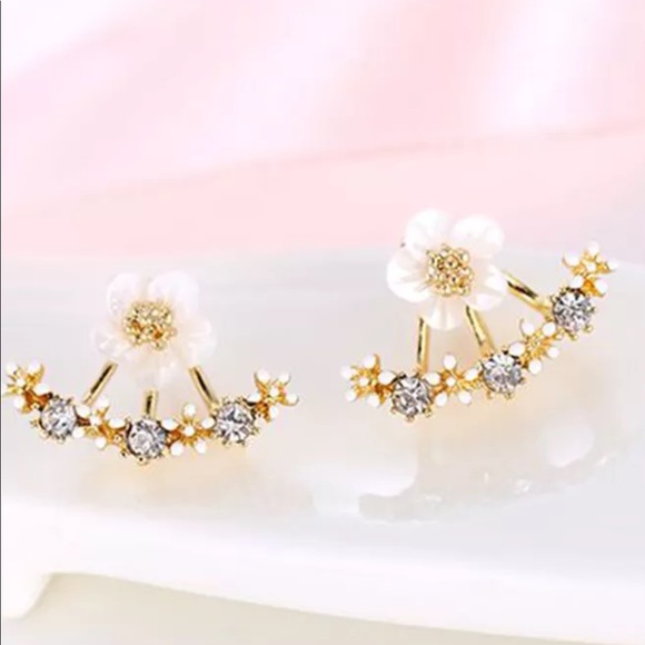 Daisy Flower Earring Studs Silver Plated Gold NEW - Picture 7 of 7